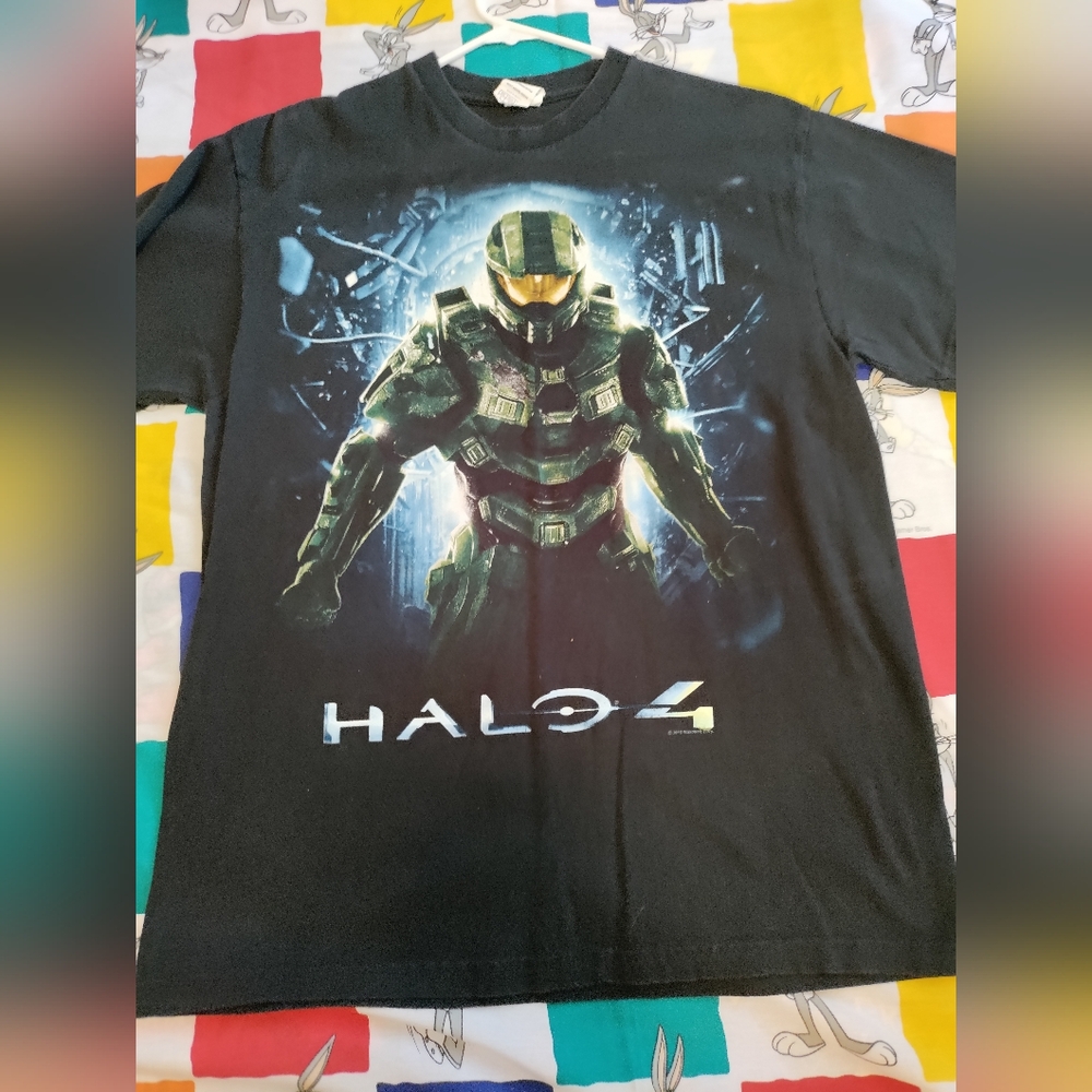Halo 4 t-shirt size Large